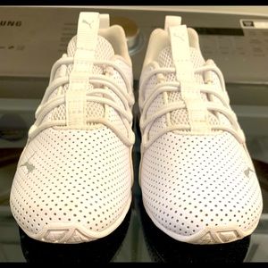 COPY - Puma tennis shoes